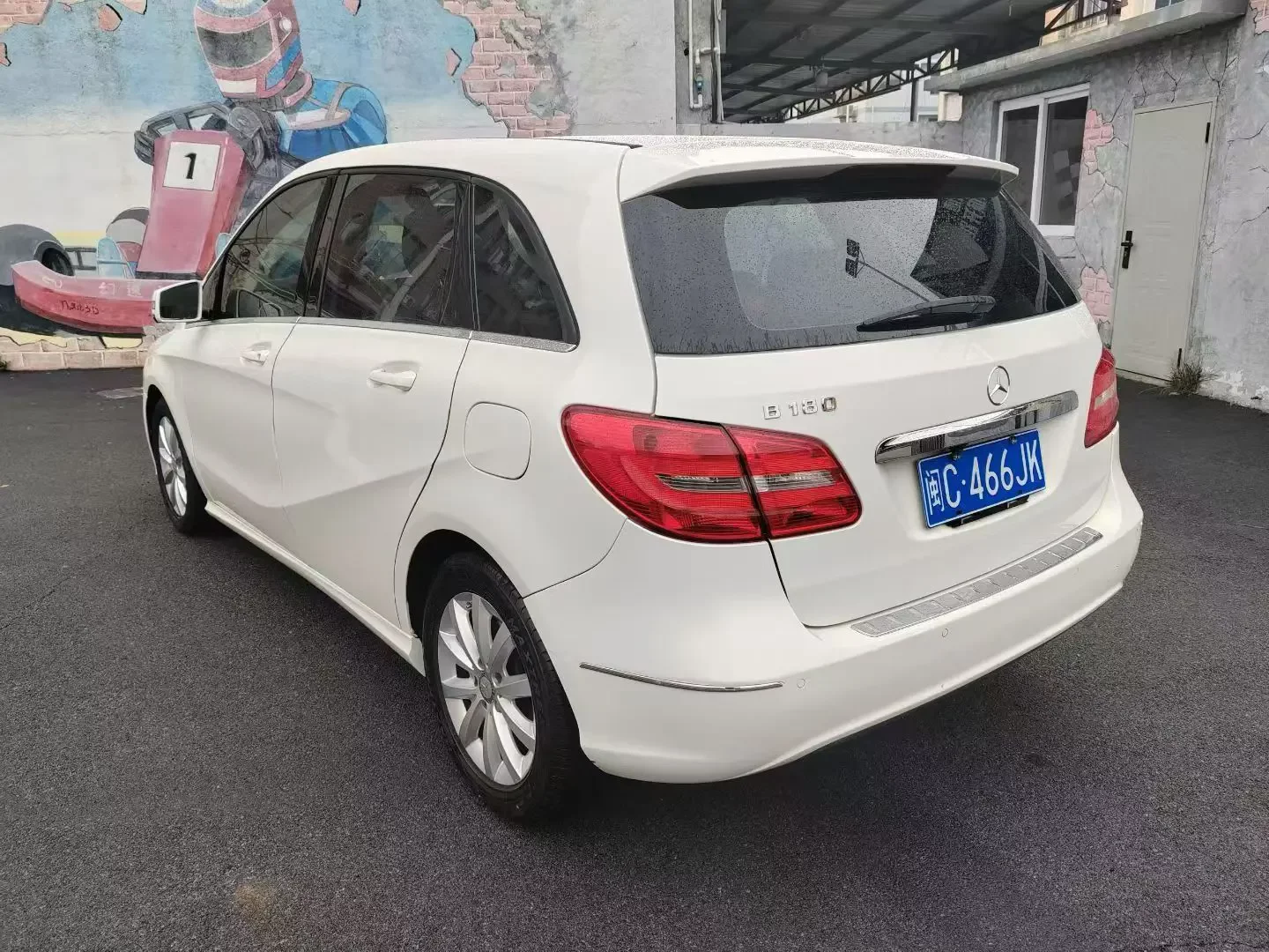 Mercedes-Benz B Class