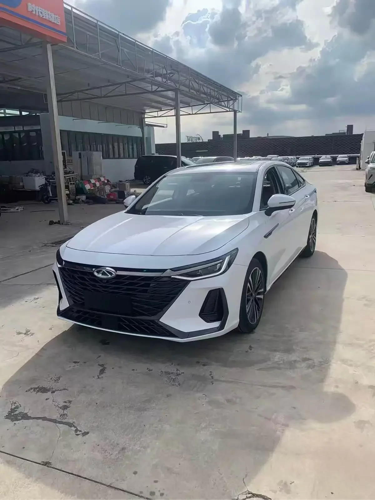 Chery Arrizo 8