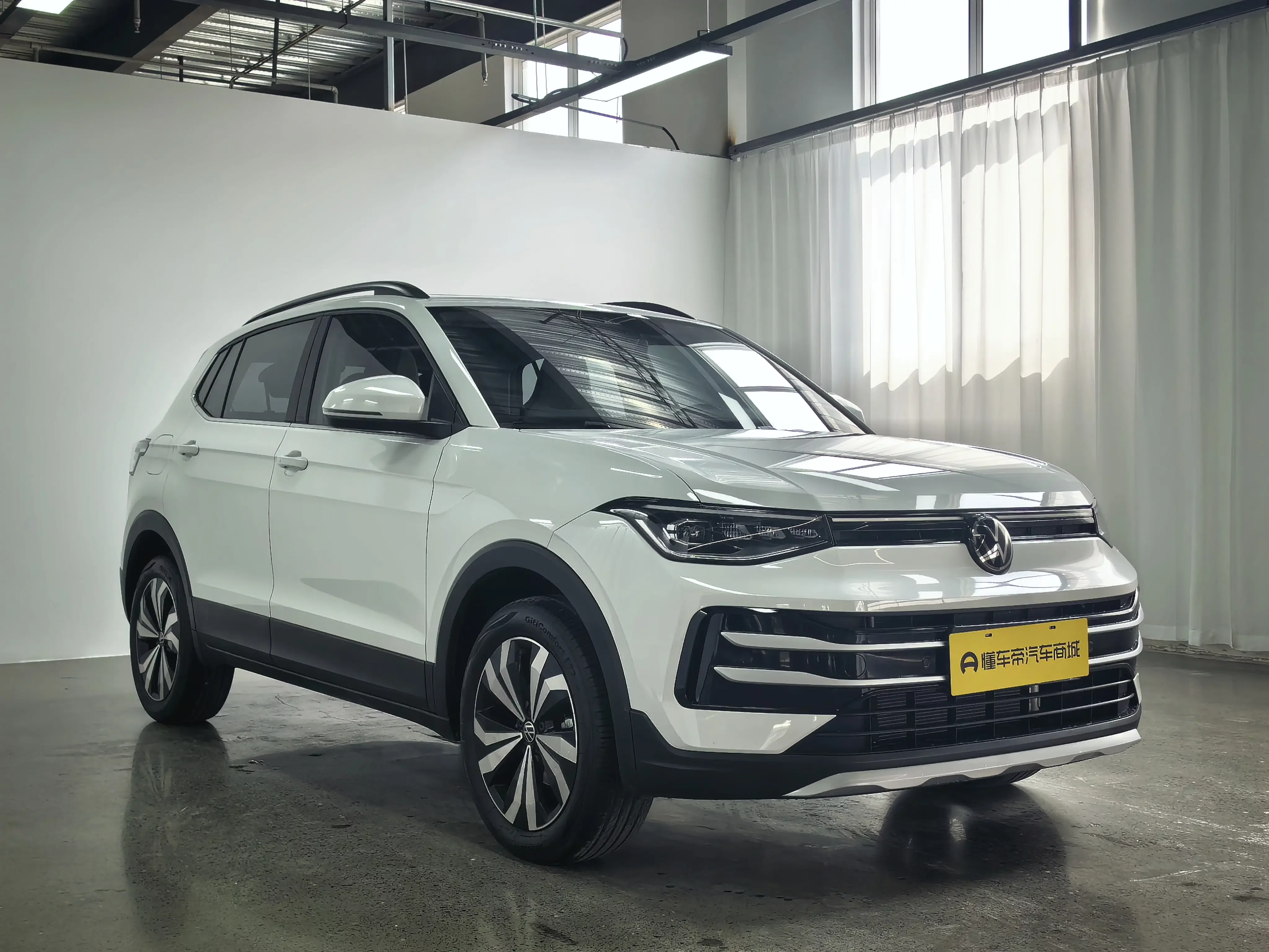 Volkswagen Tharu
