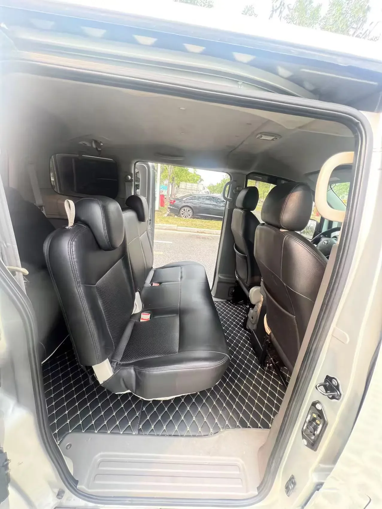 Nissan NV200