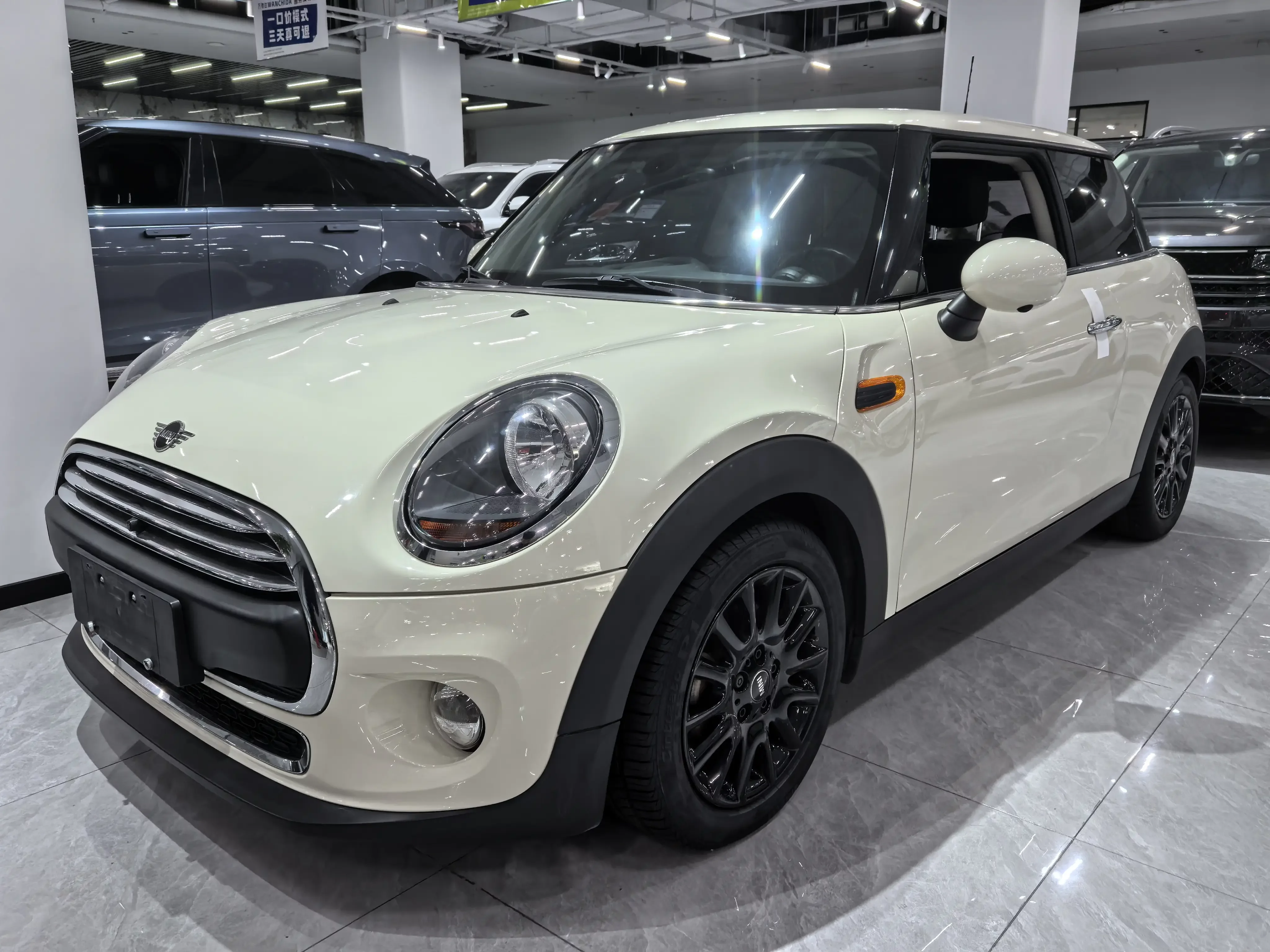 MINI MINI