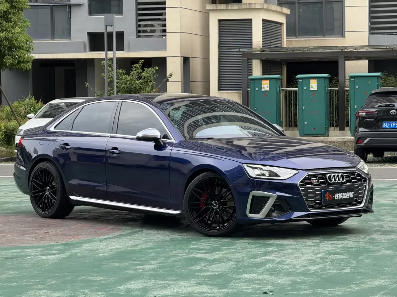 Audi S4