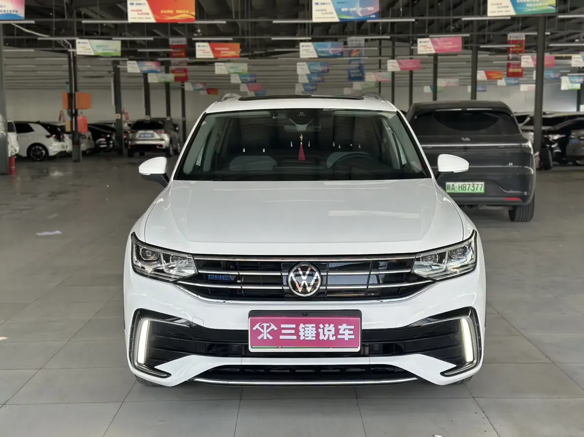 Volkswagen Tiguan L PHEV