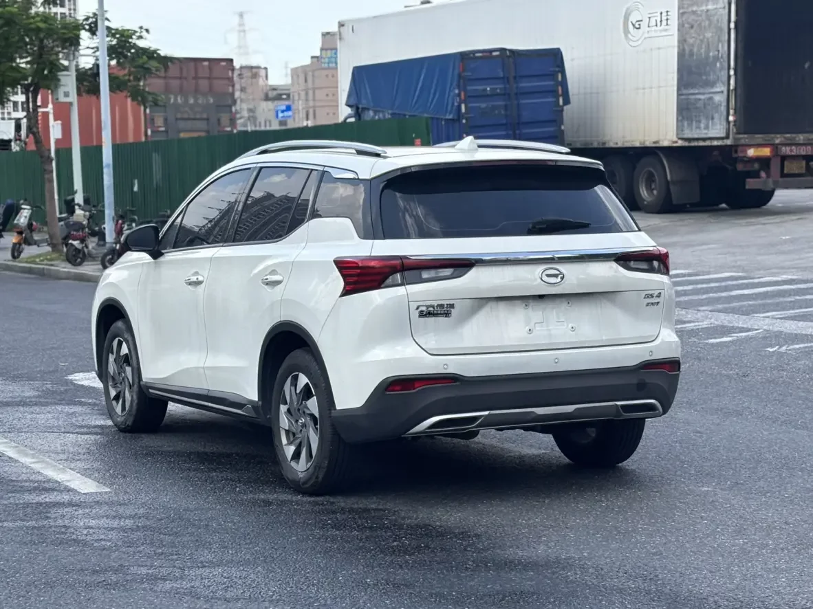 GAC Trumpchi GS4