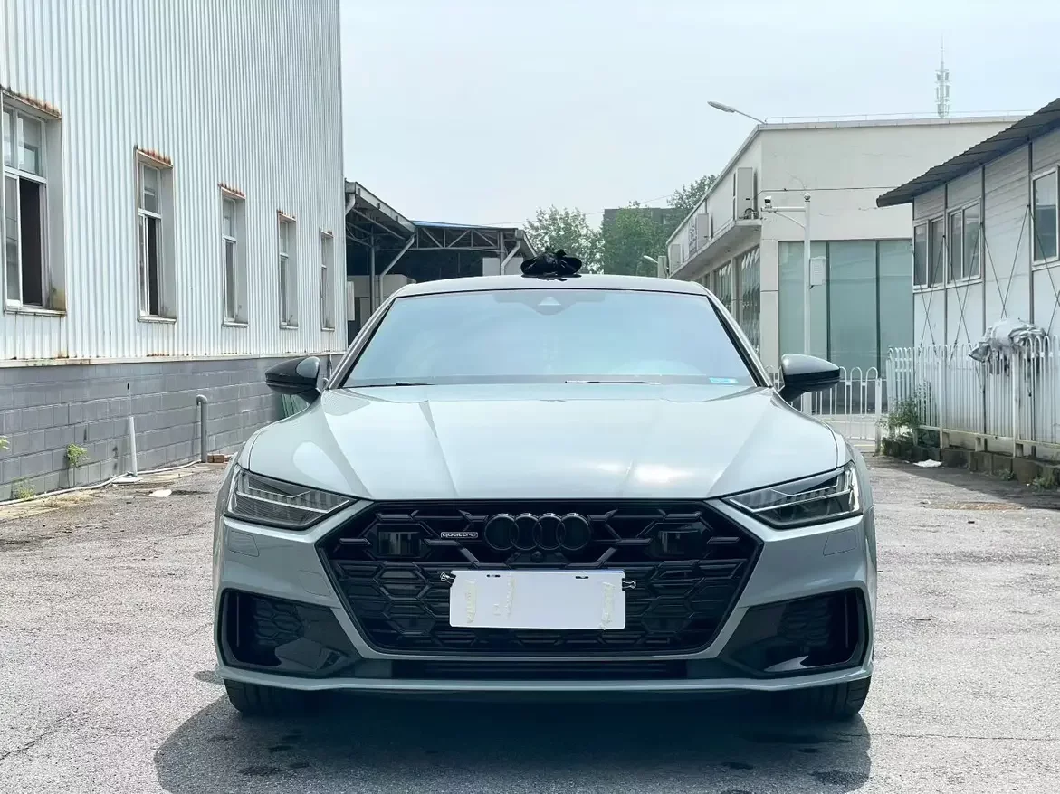 Audi A7L