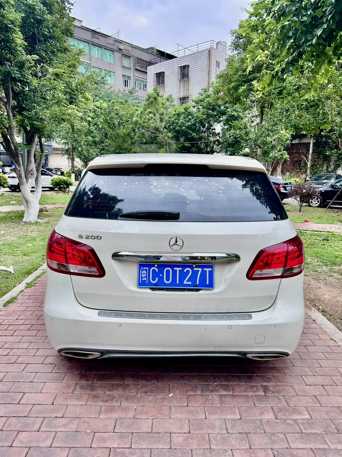 Mercedes-Benz B Class