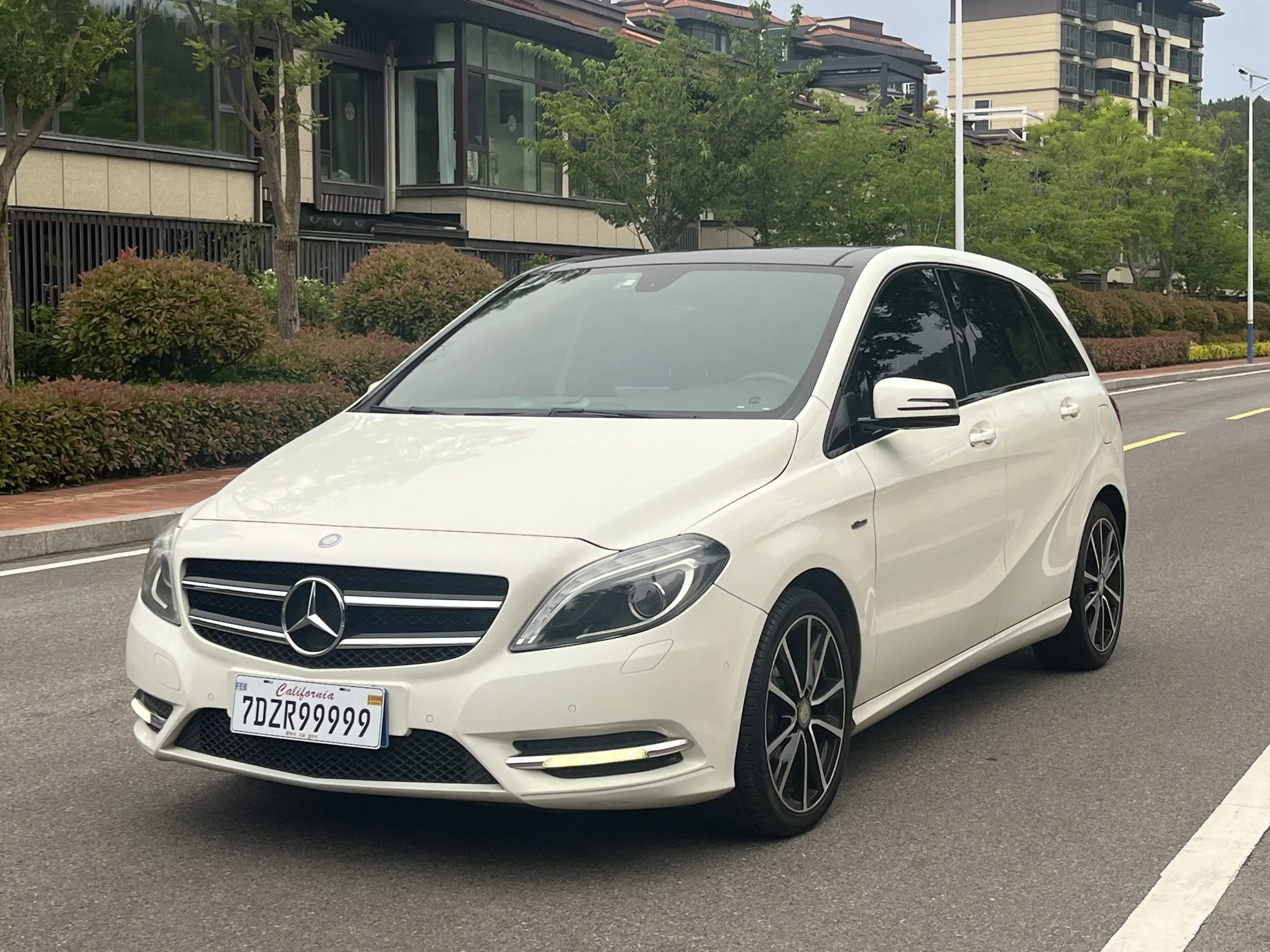 Mercedes-Benz B Class