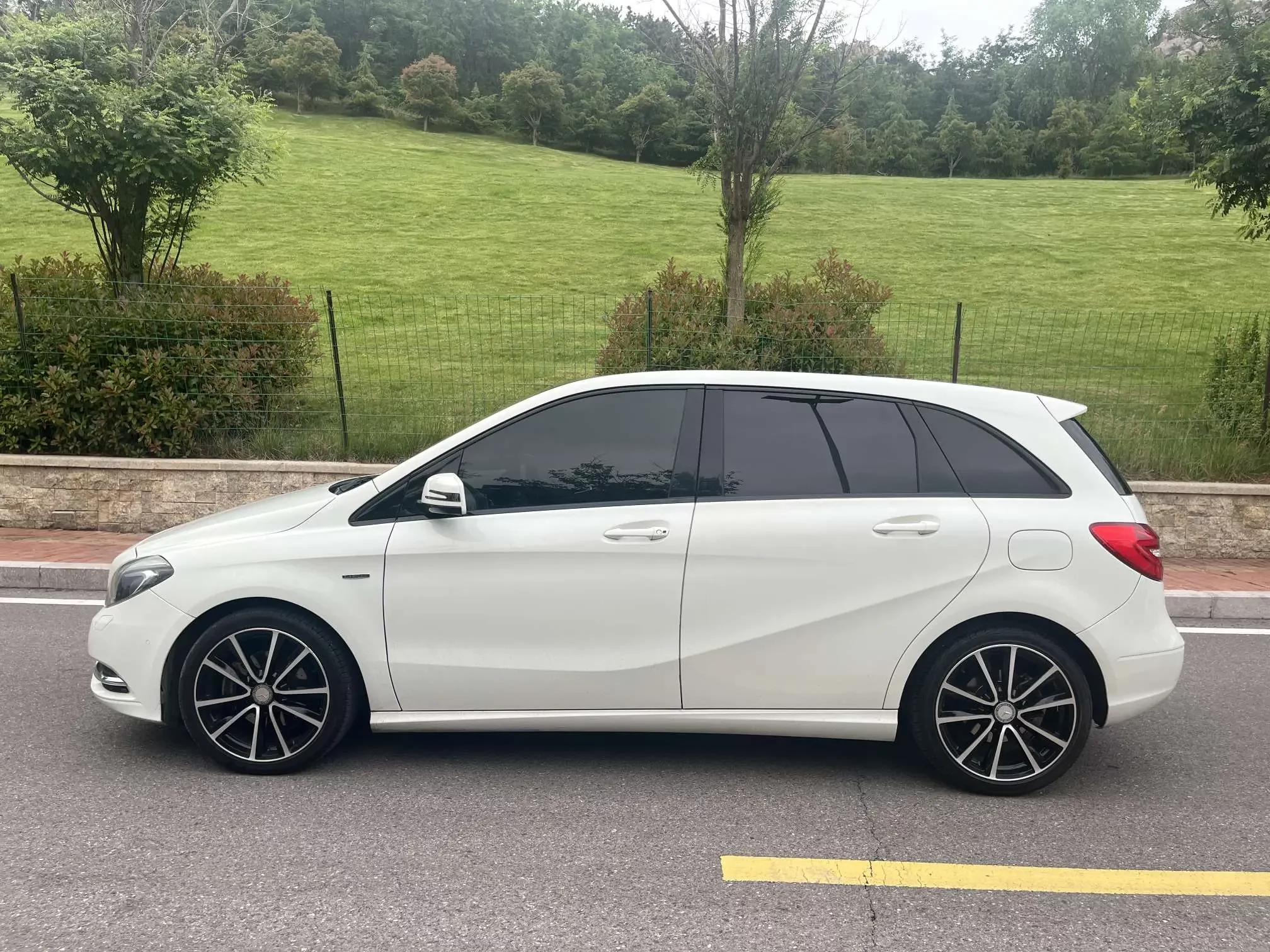 Mercedes-Benz B Class