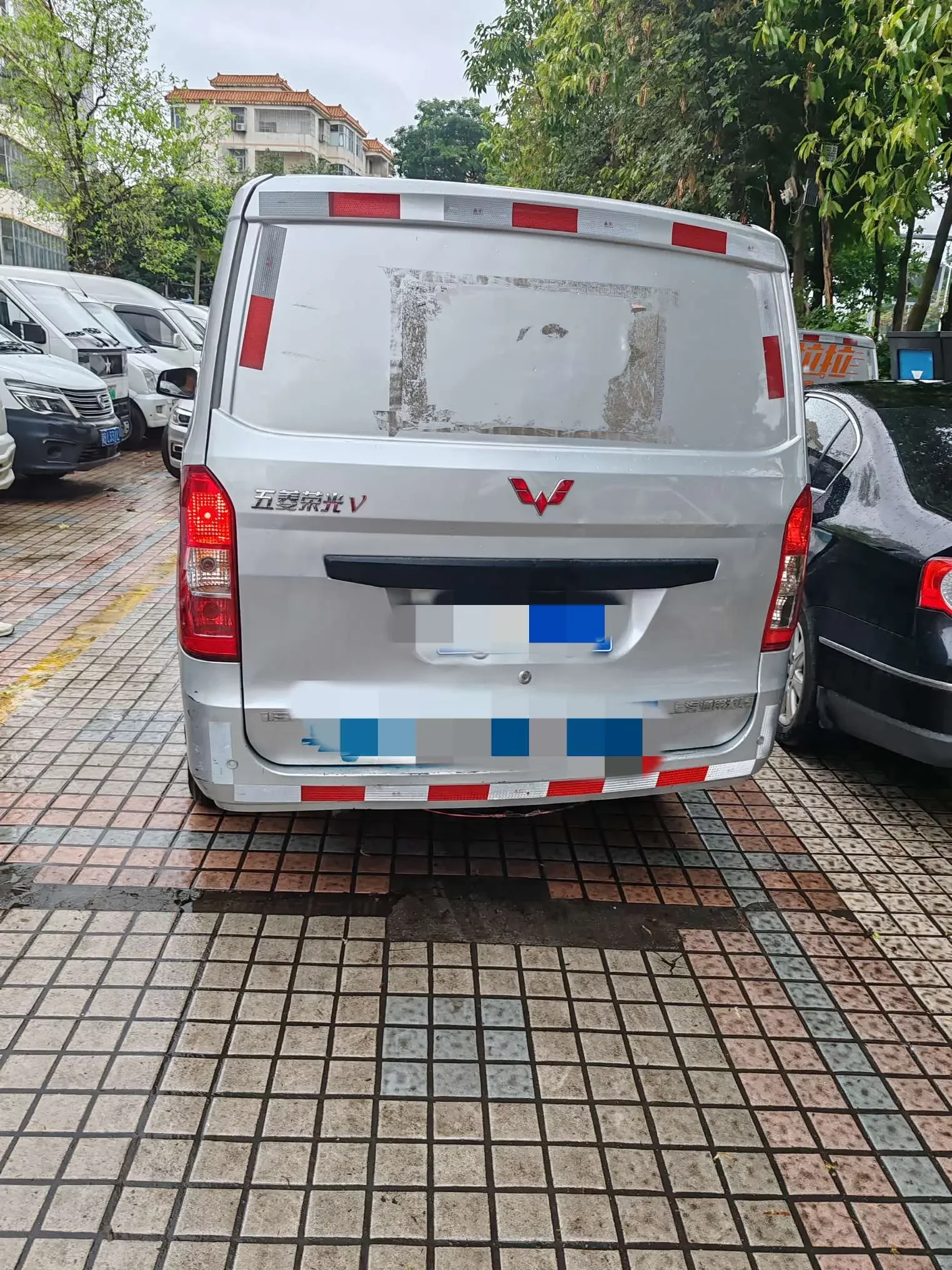 Wuling Rongguang V