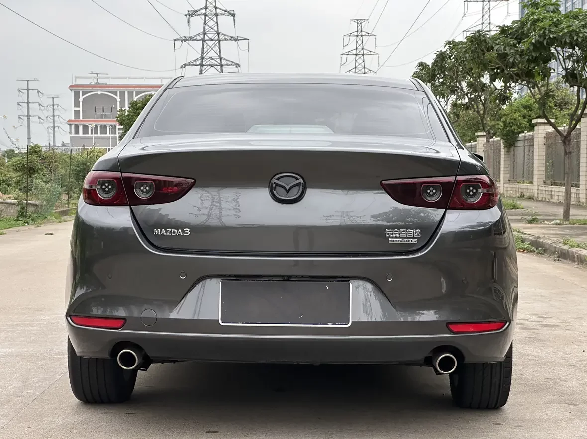 Mazda Axela