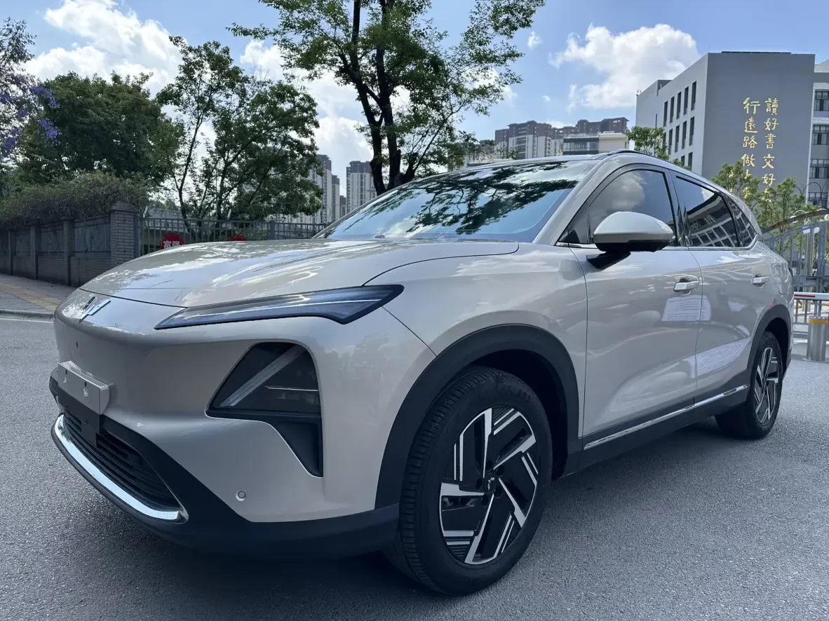 Wuling Starlight S PHEV