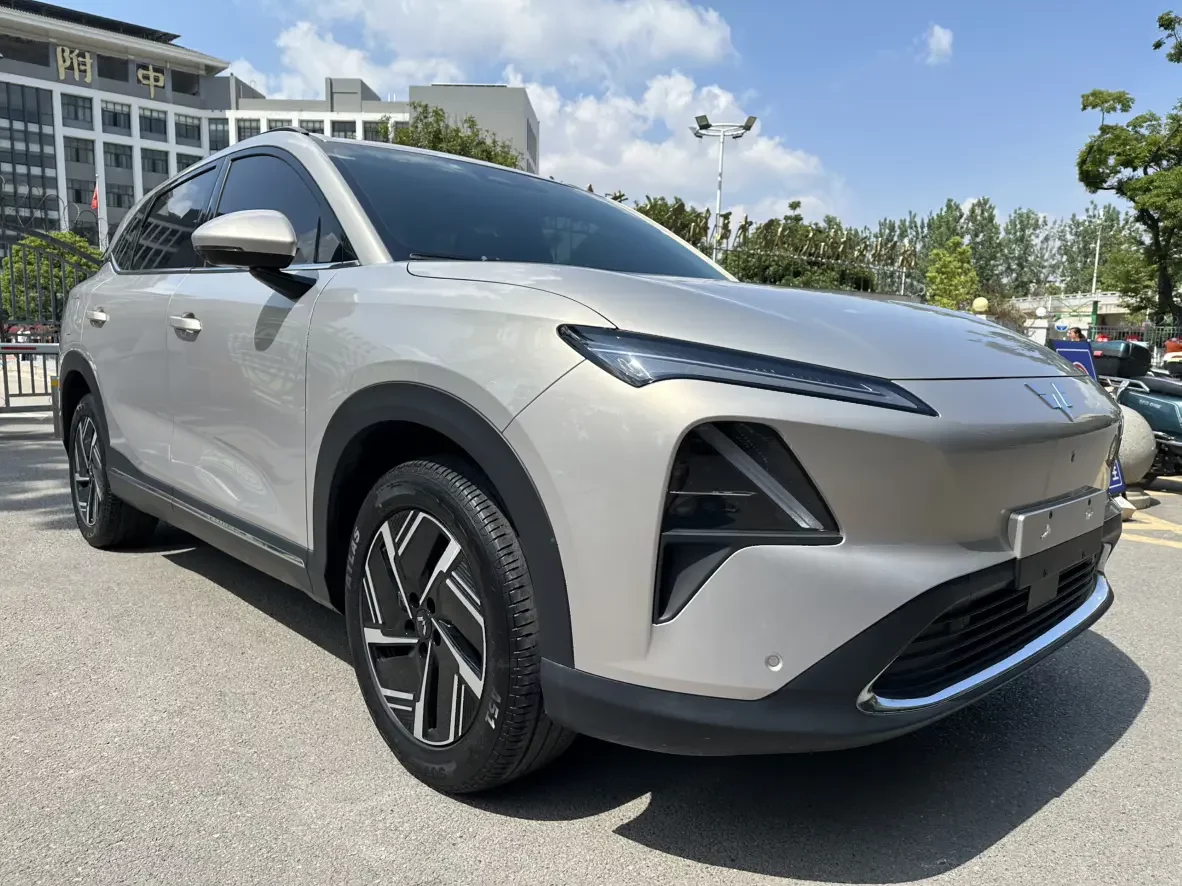 Wuling Starlight S PHEV