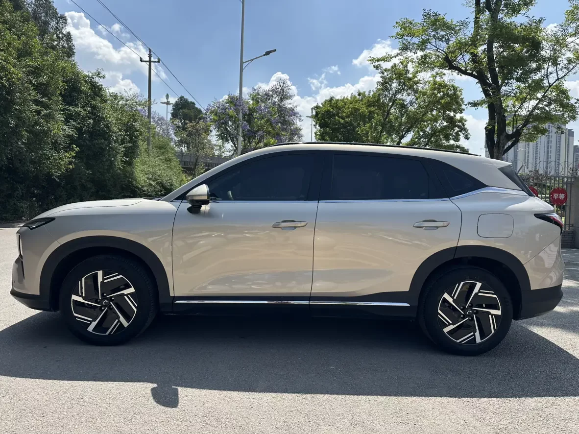 Wuling Starlight S PHEV