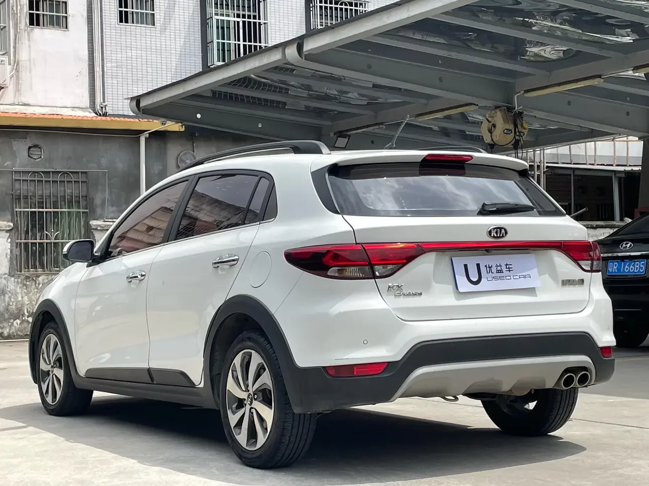 Kia KX CROSS