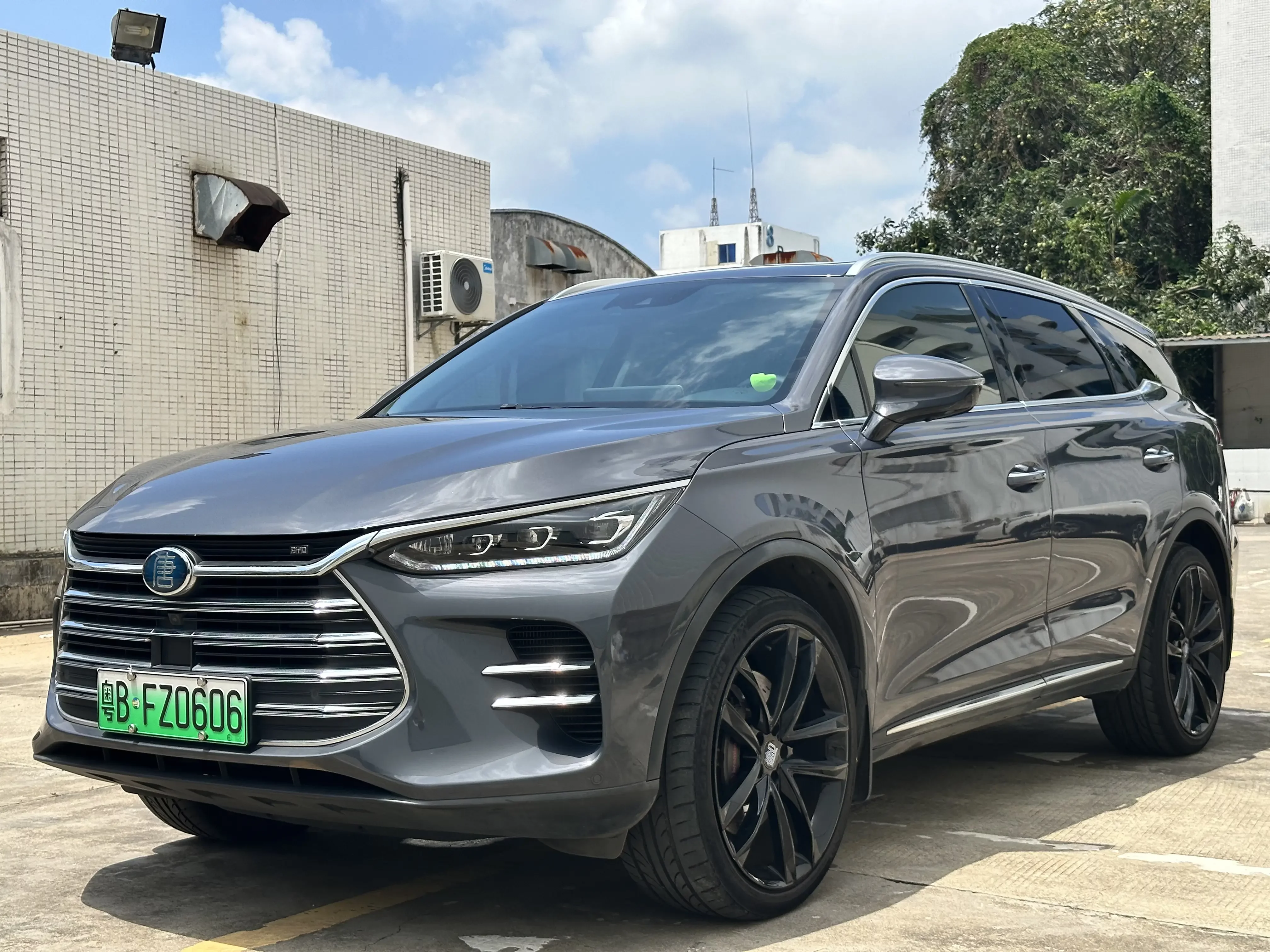 BYD Tang DM