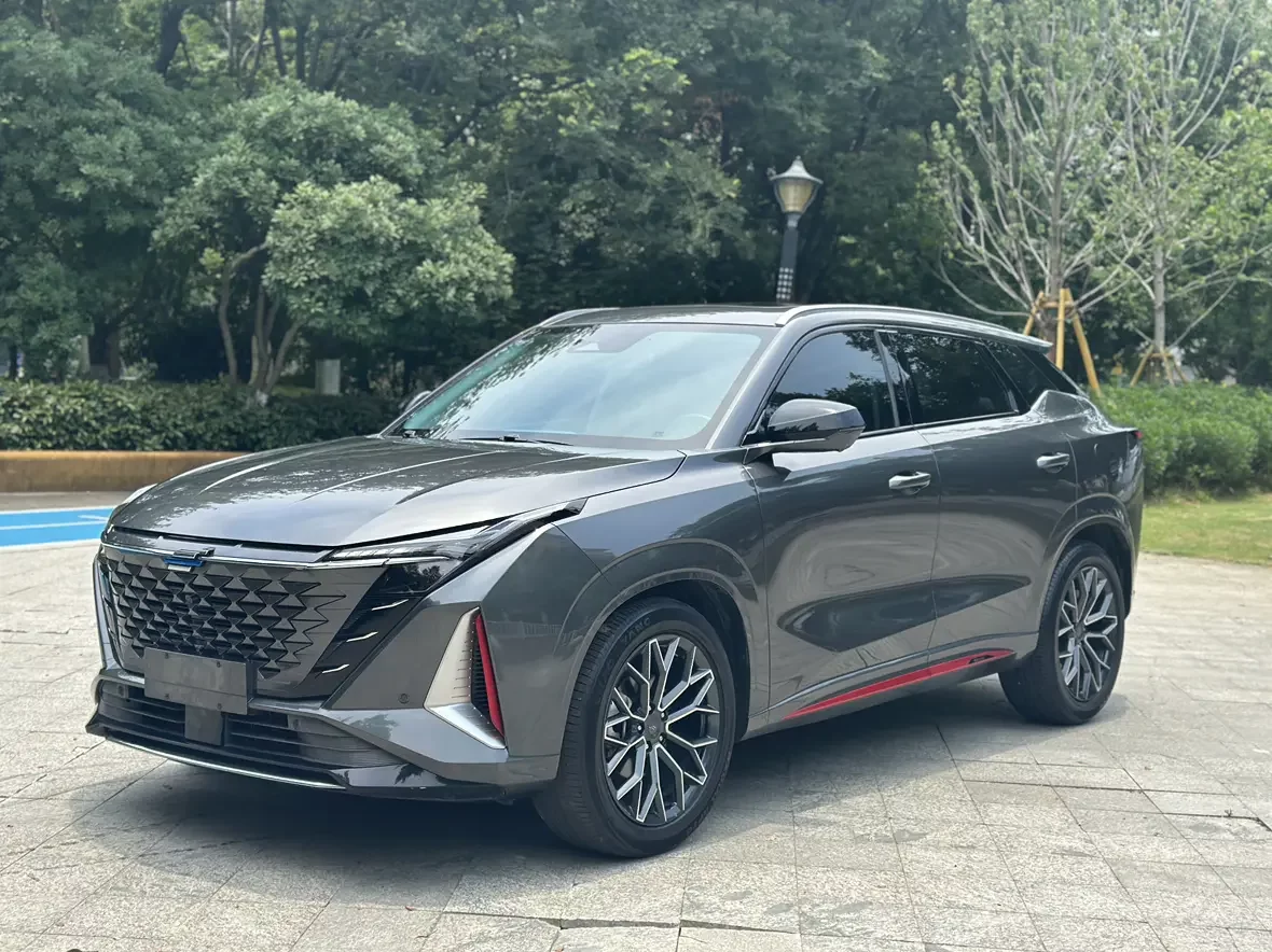Oshan Changan Auchan Z6