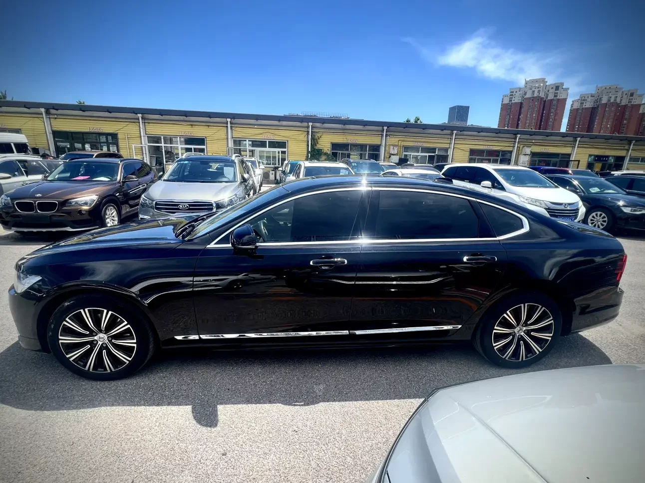 Volvo S90