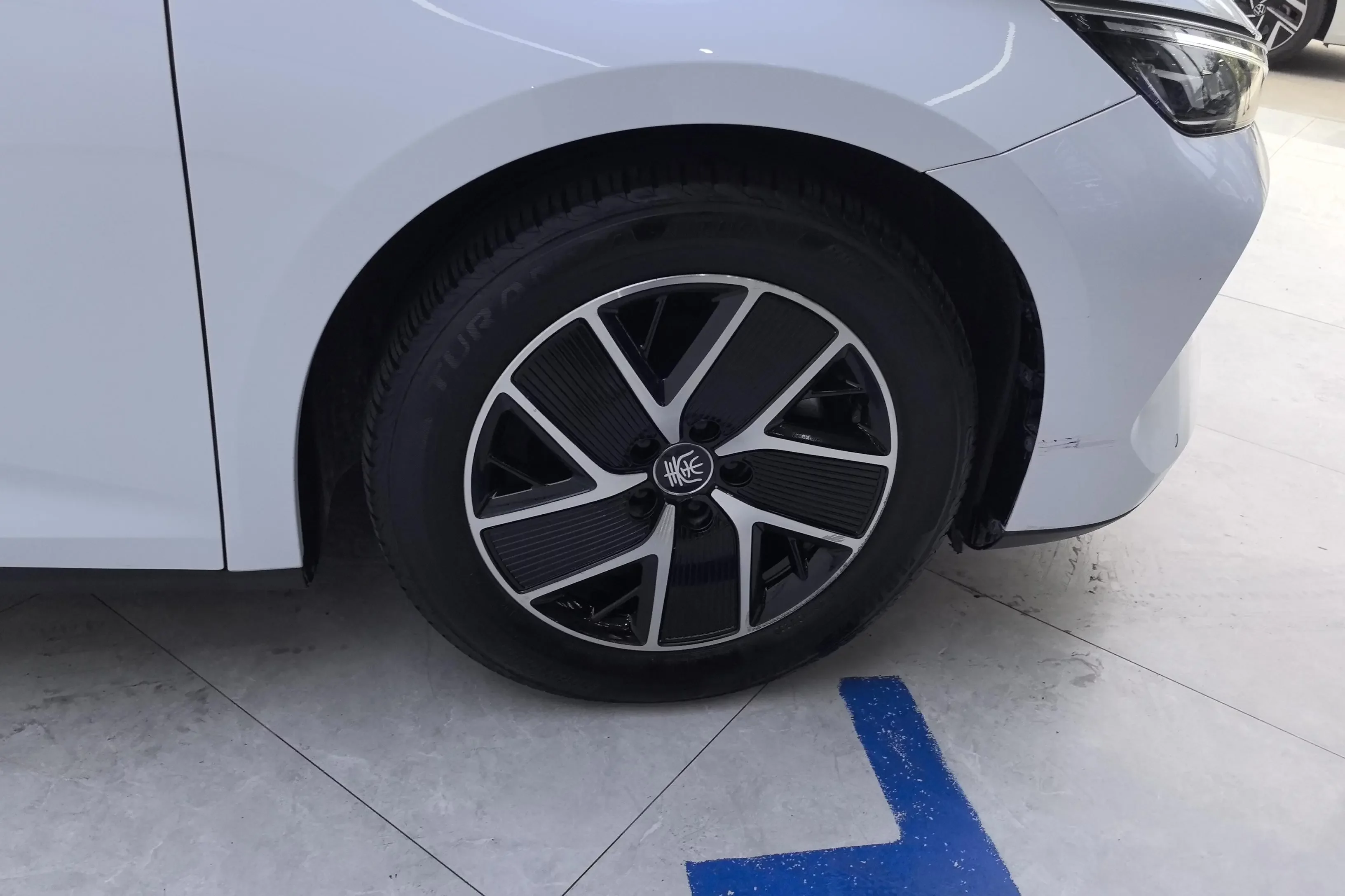 BYD Qin L DM