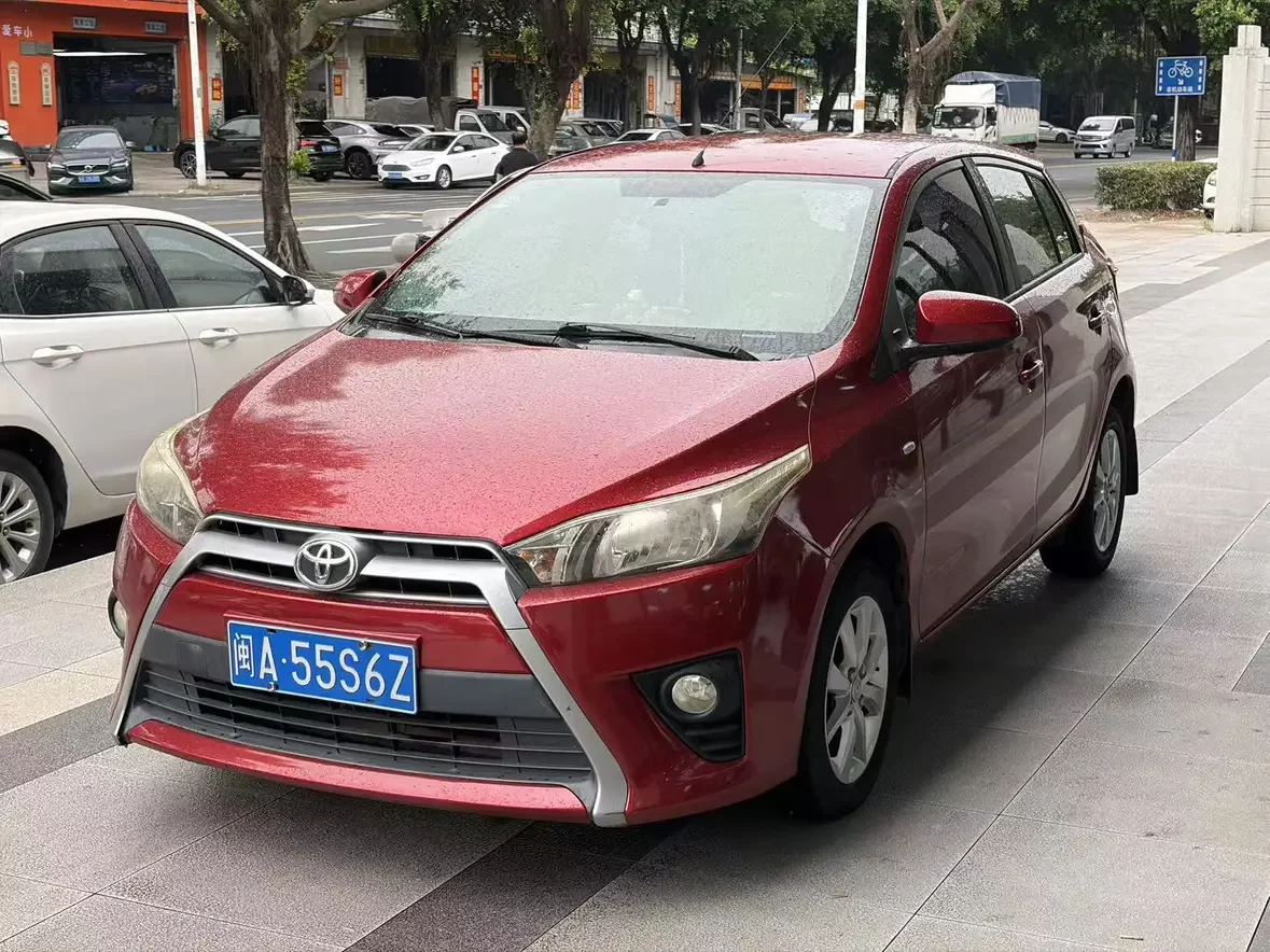 Toyota Yaris L