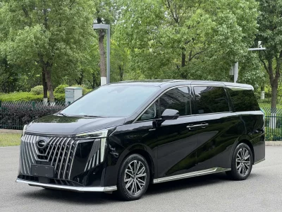 GAC Trumpchi M8