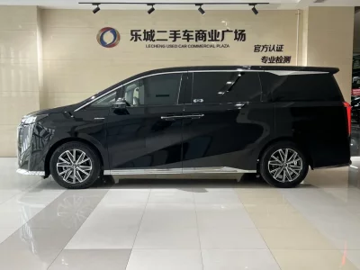 GAC Trumpchi M8
