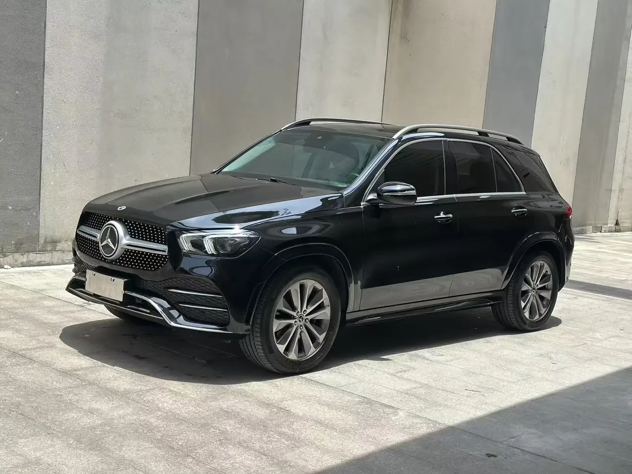 Mercedes-Benz GLE (Imported)