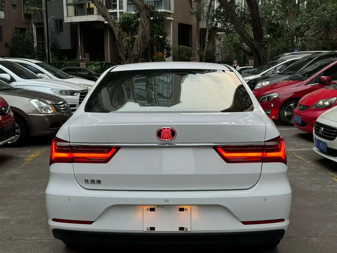 BYD Qin