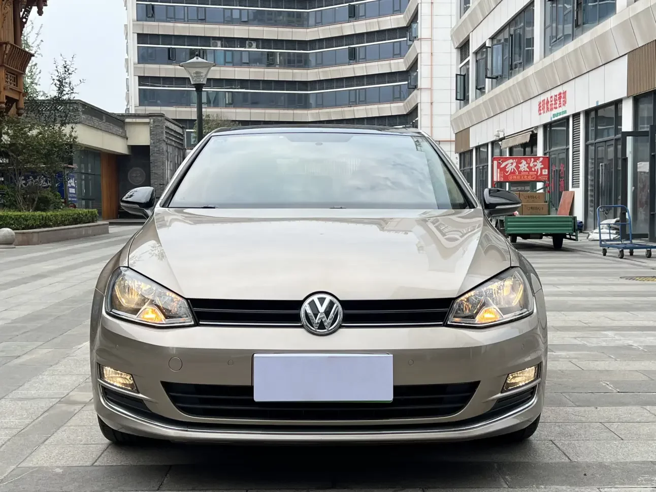Volkswagen Golf