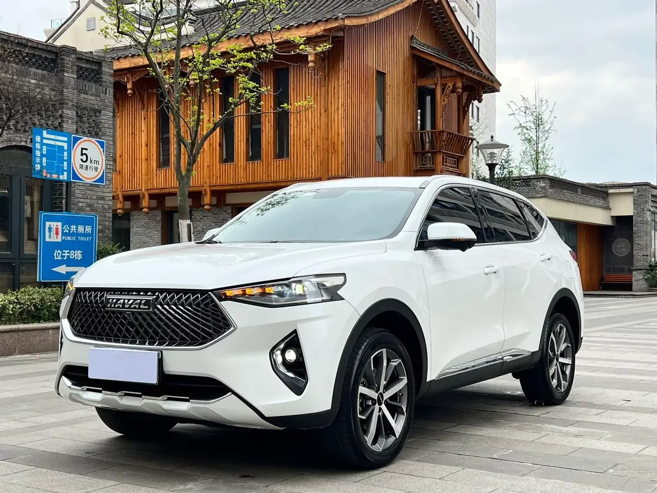 Haval F7