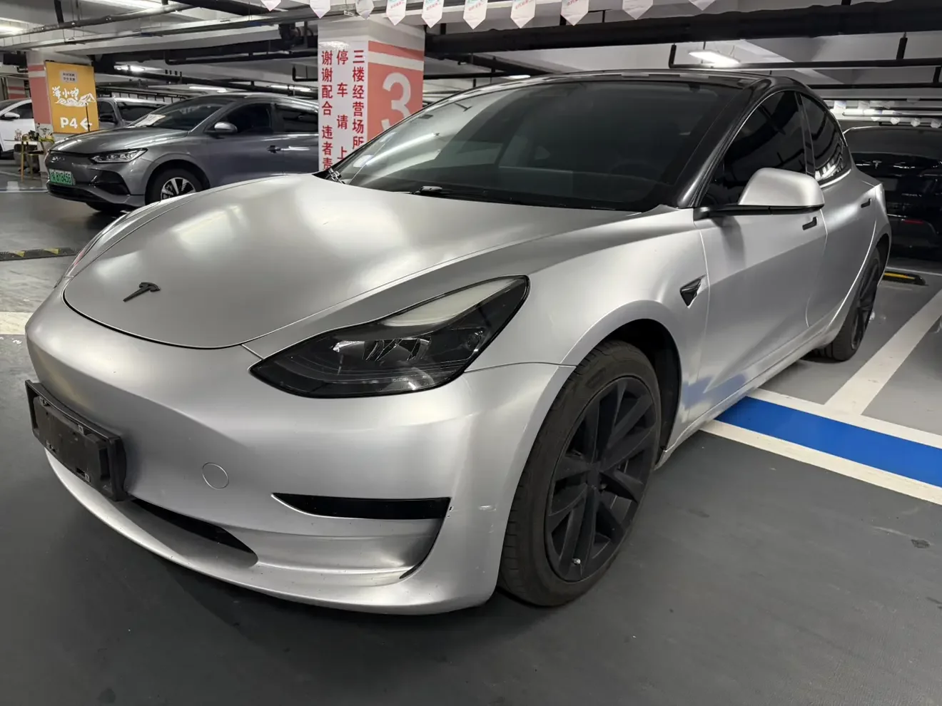 TESLA MODEL 3