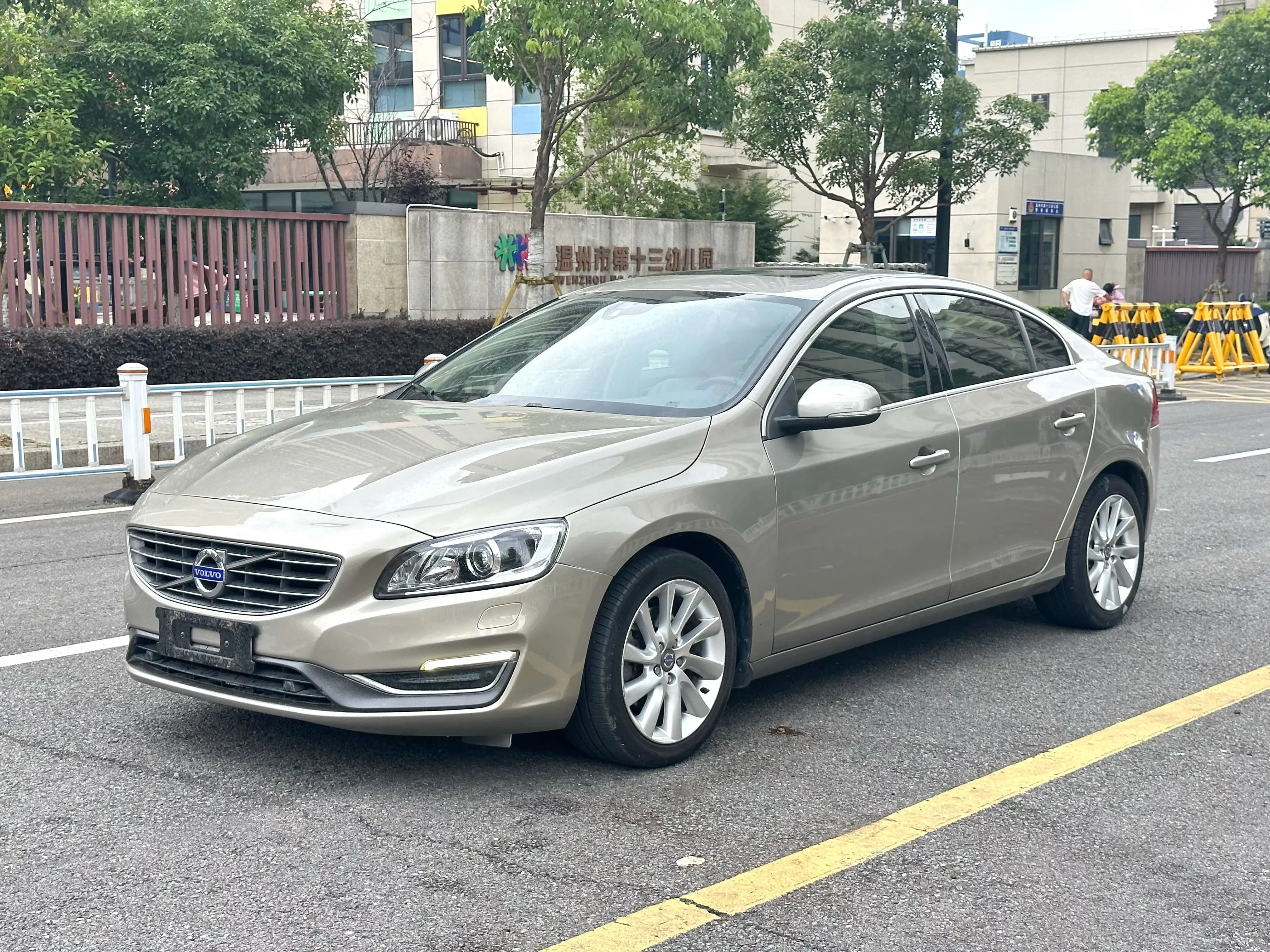 Volvo S60