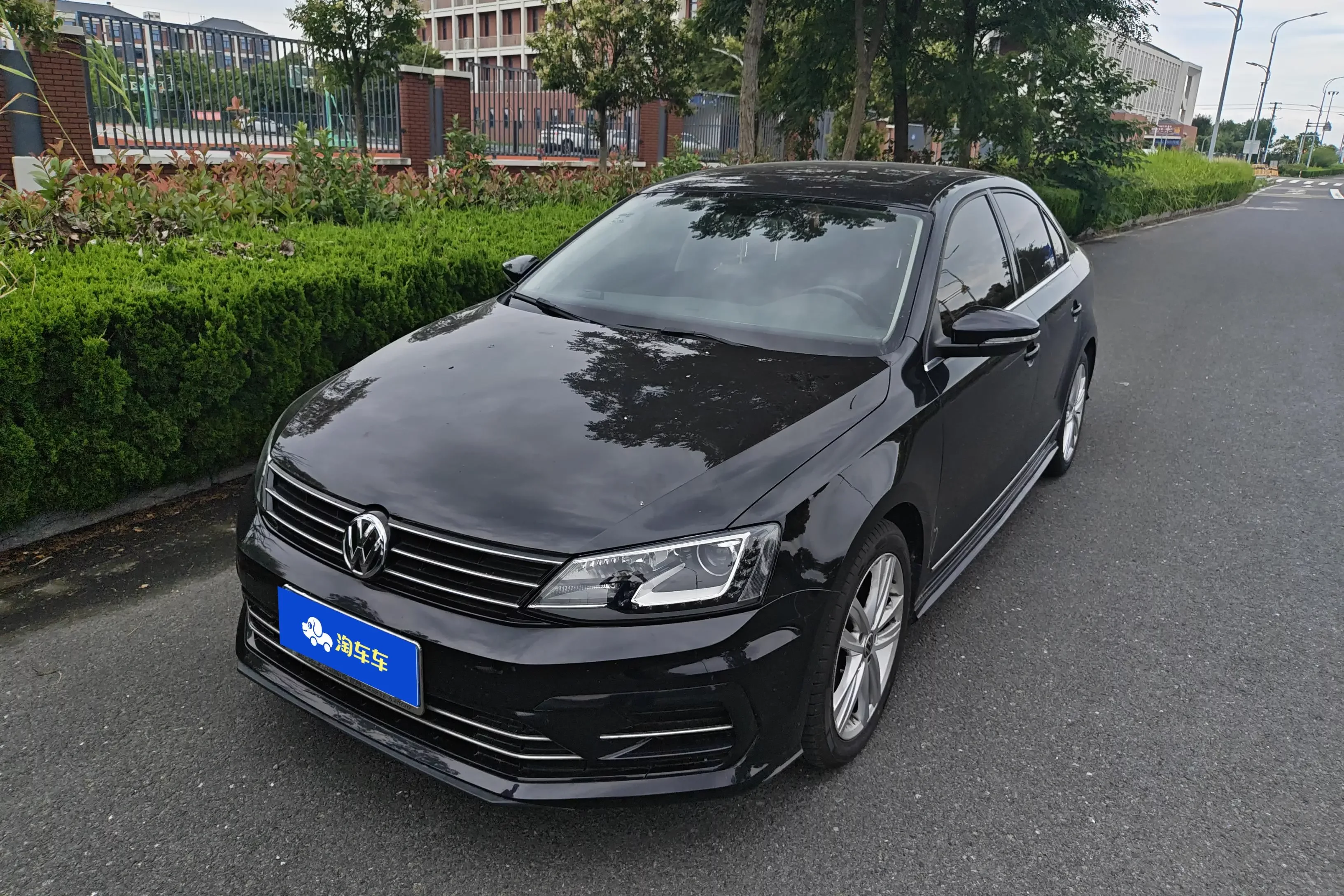 Volkswagen Sagitar