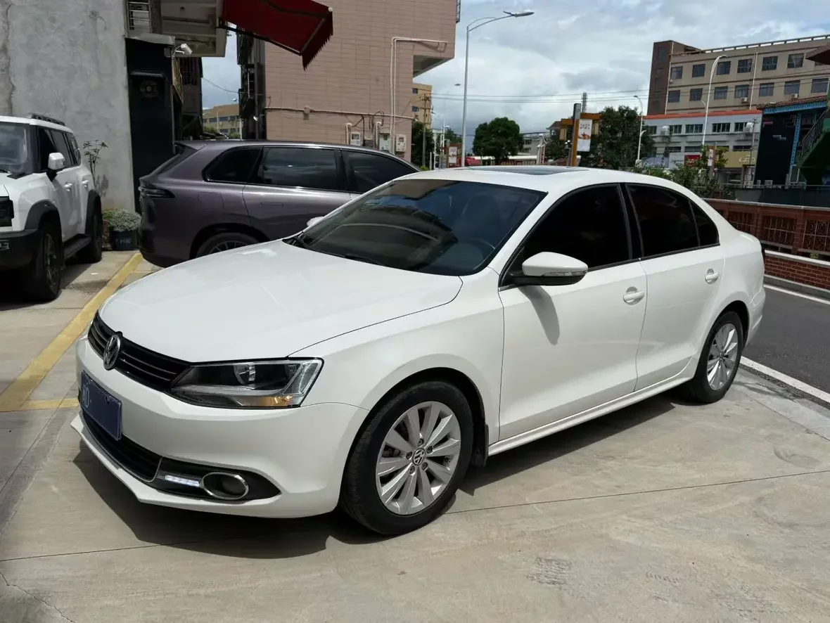 Volkswagen Sagitar