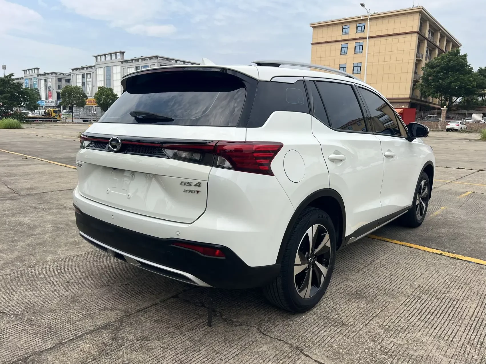GAC Trumpchi GS4