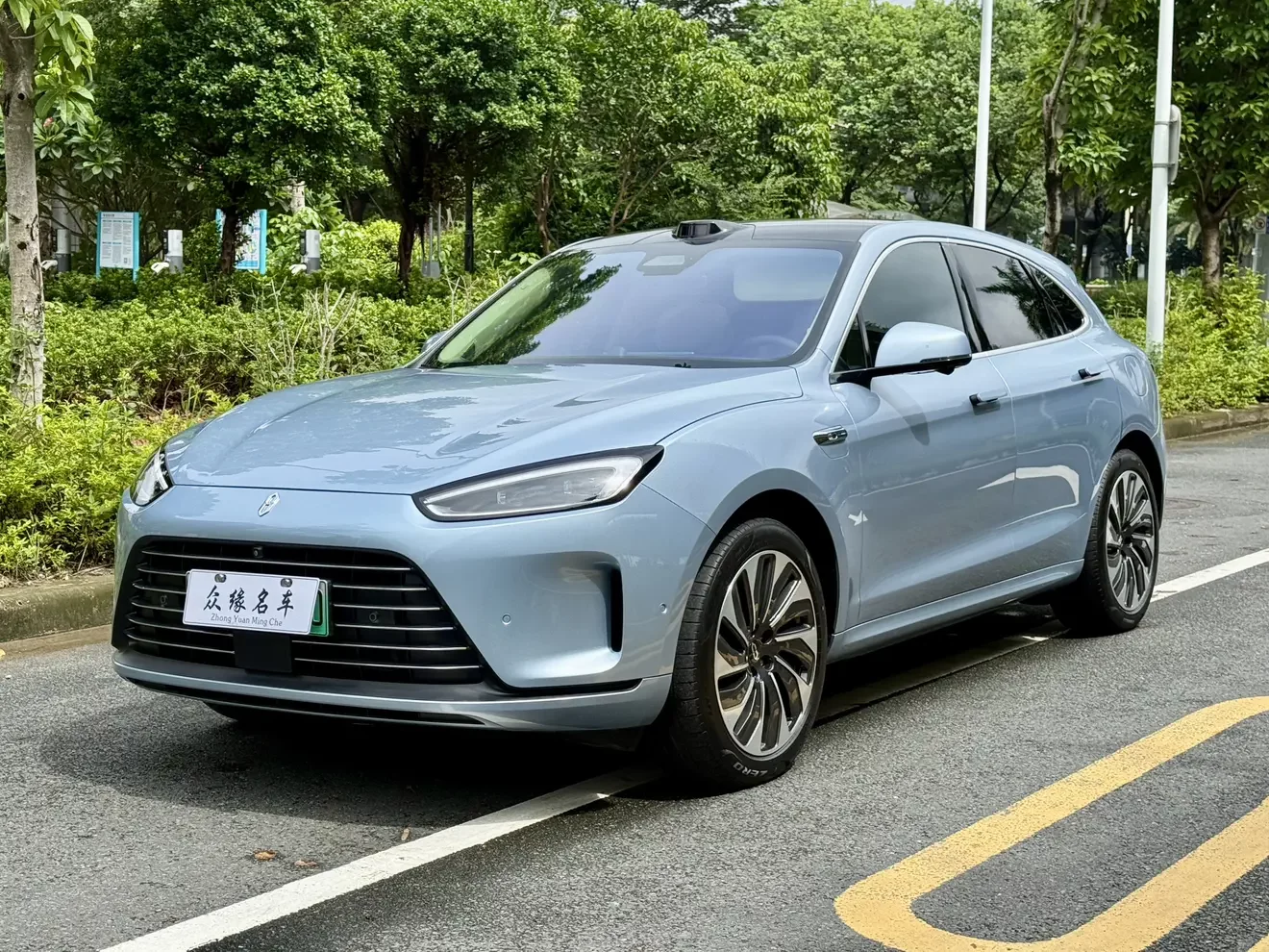 AITO M5