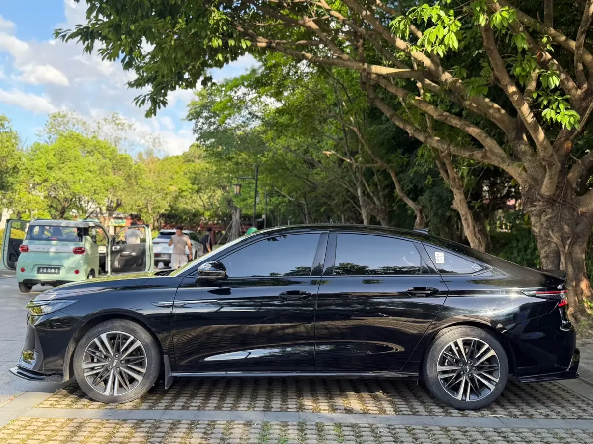 Chery Arrizo 8