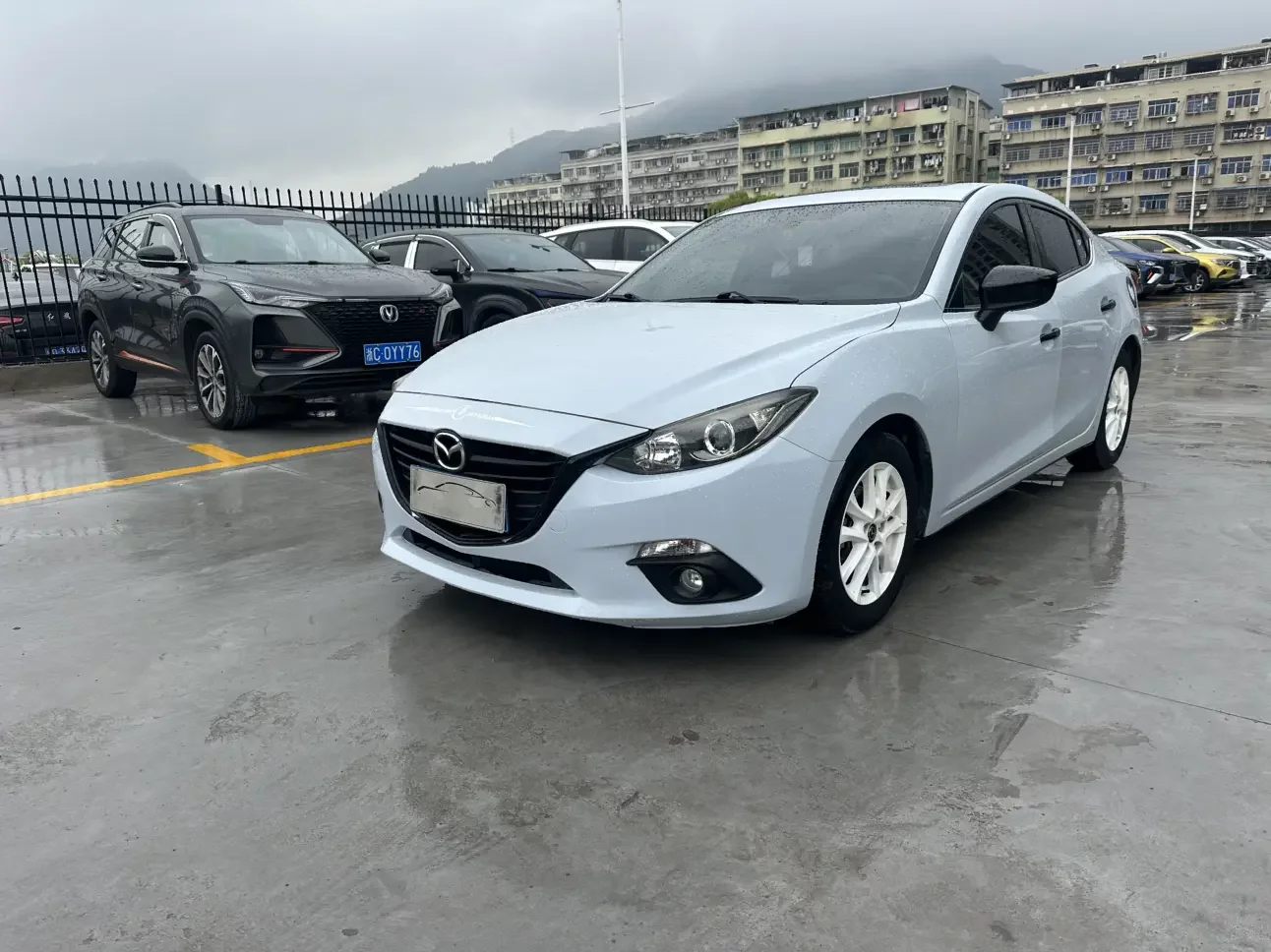 Mazda Axela