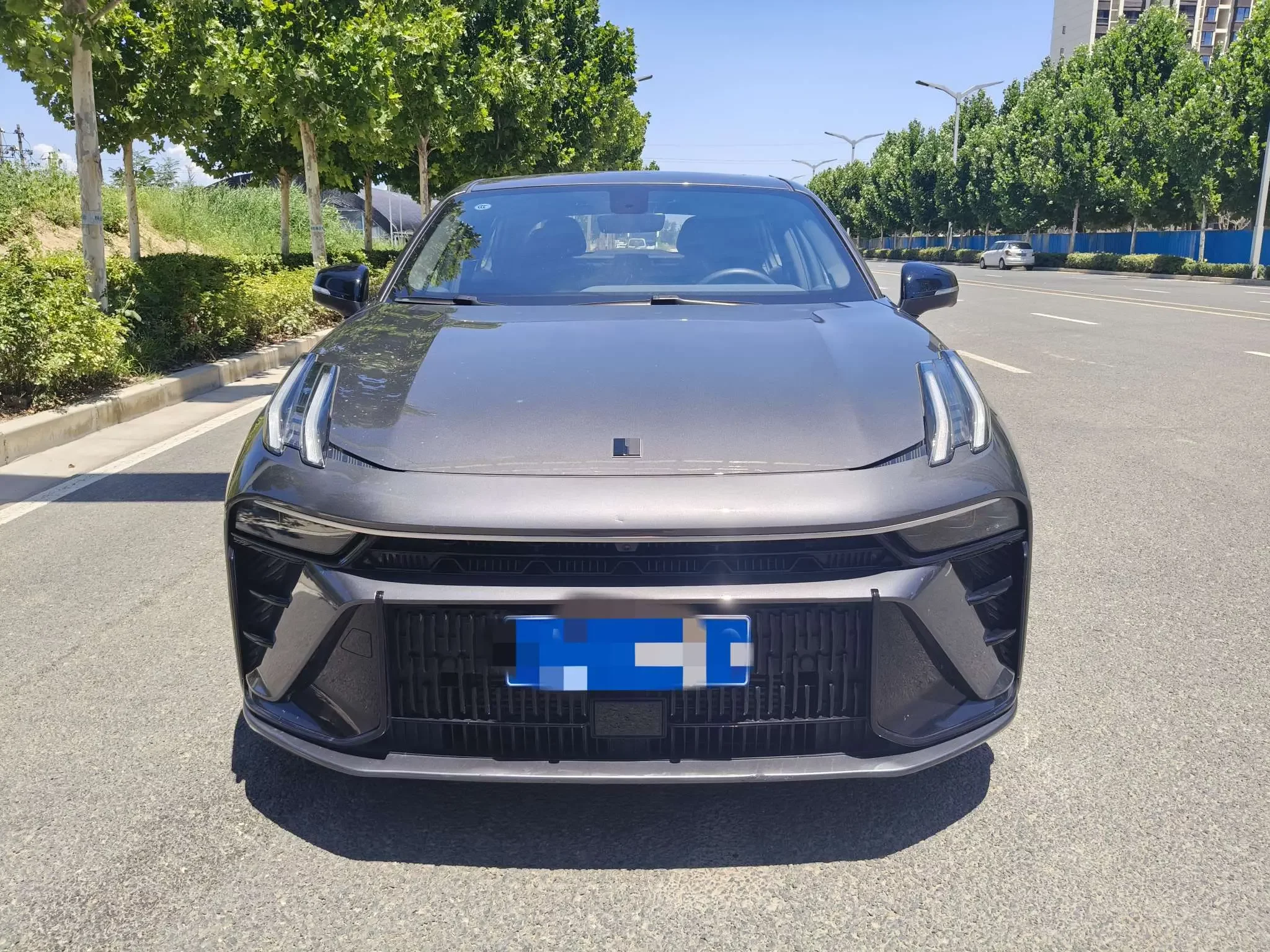 Lynk & Co 03