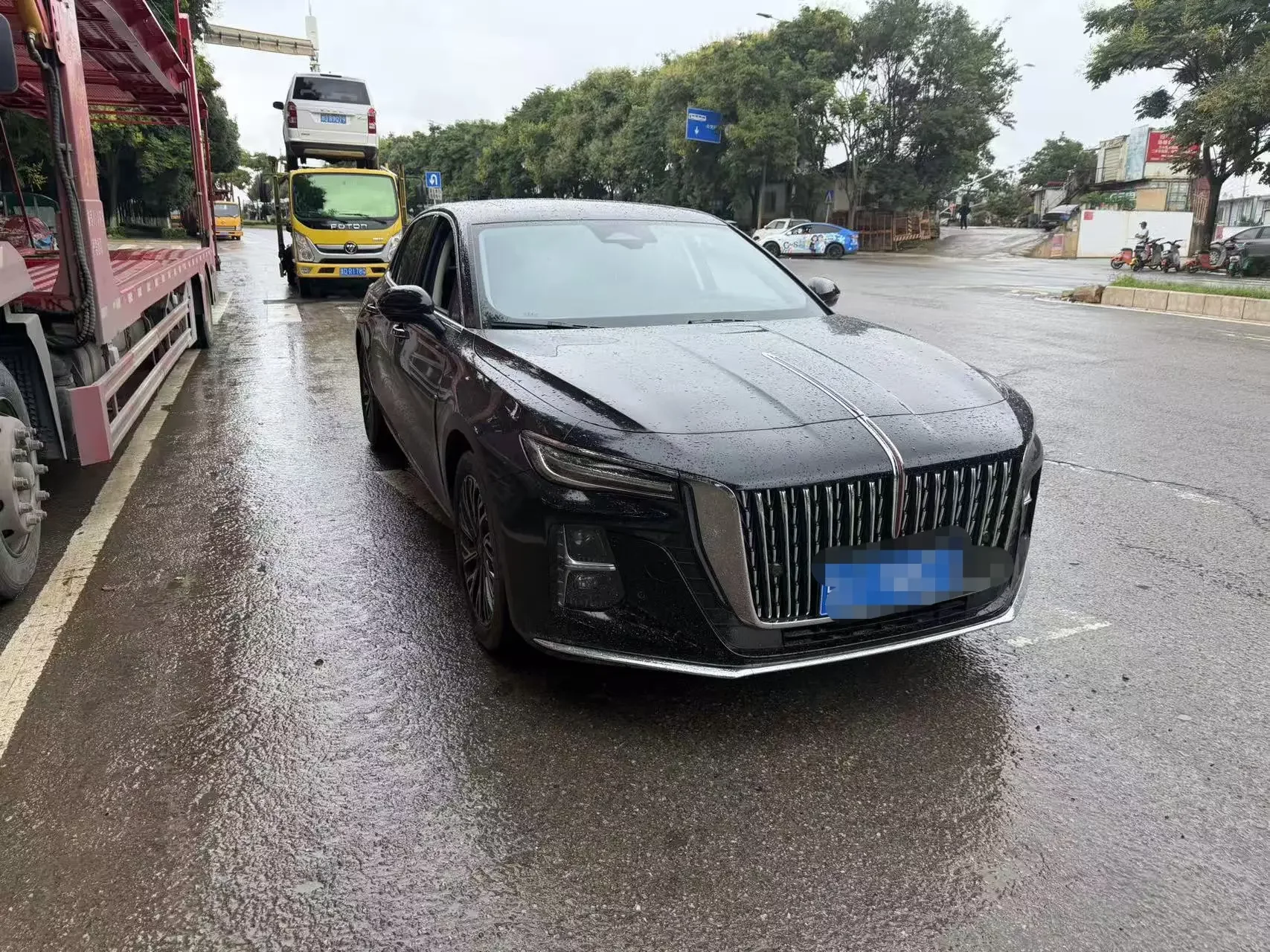 Hongqi H5