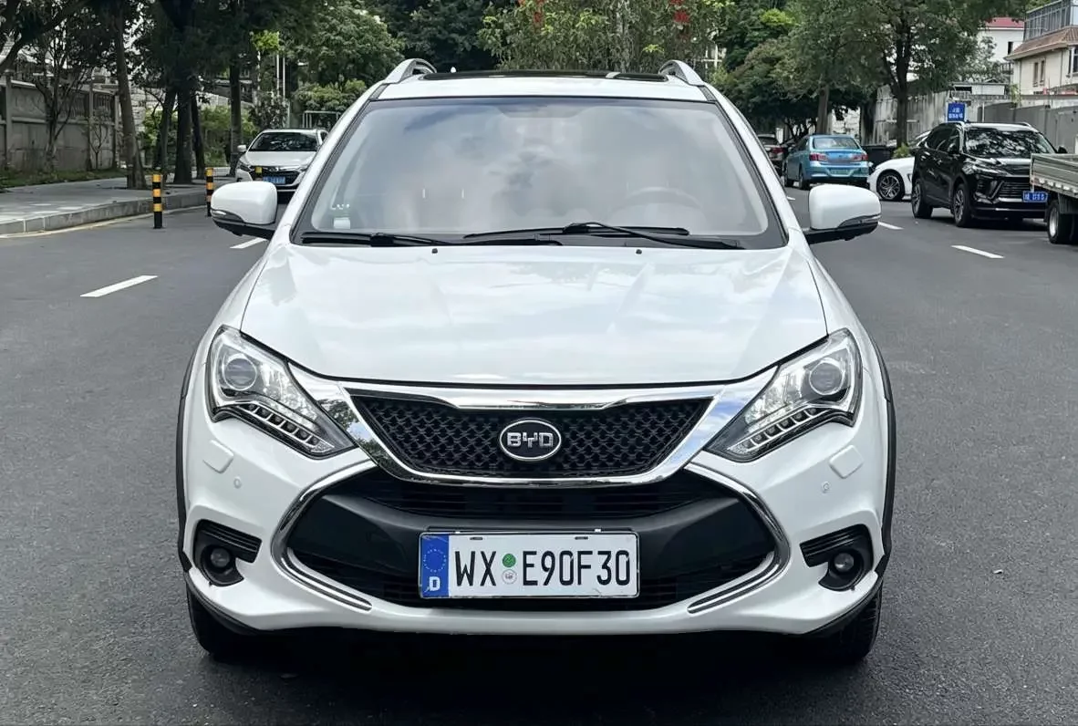 BYD Tang DM