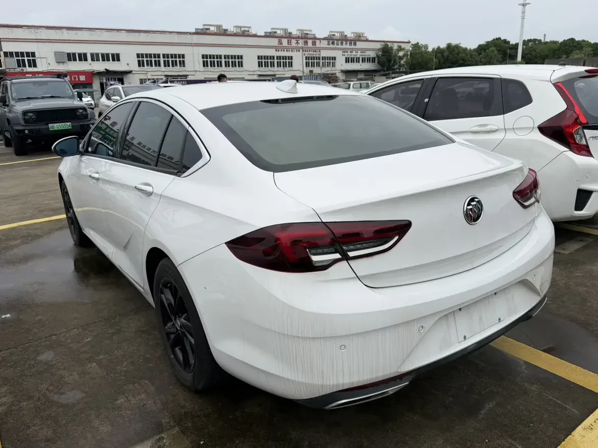 Buick Majesty
