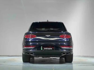 Bentley Bentayga PHEV