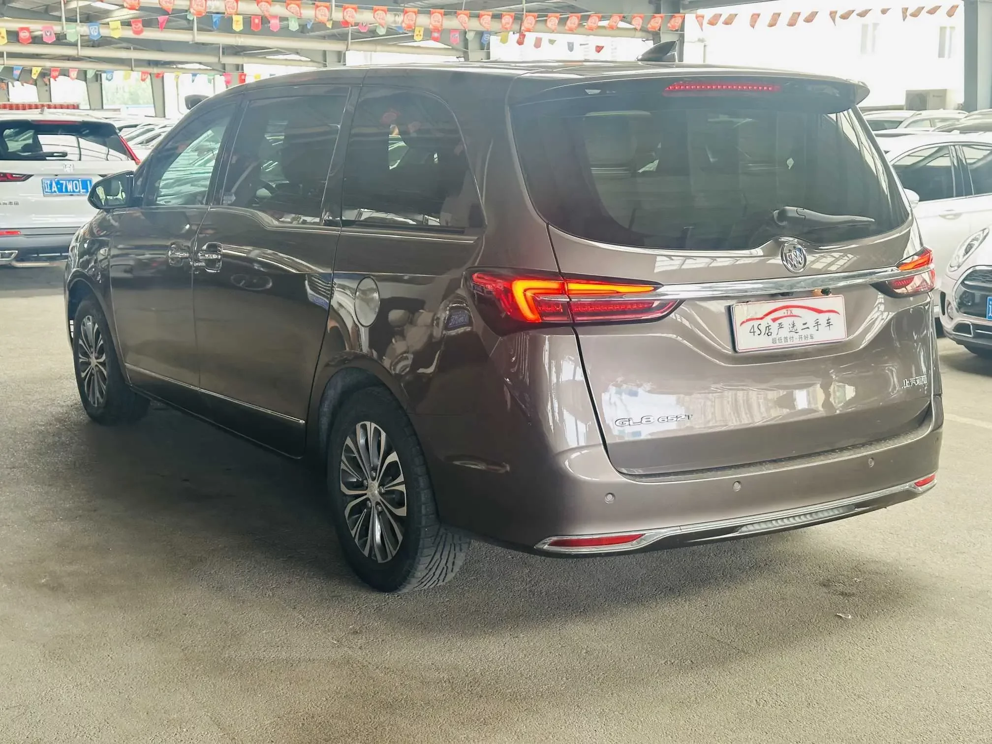 Buick GL8