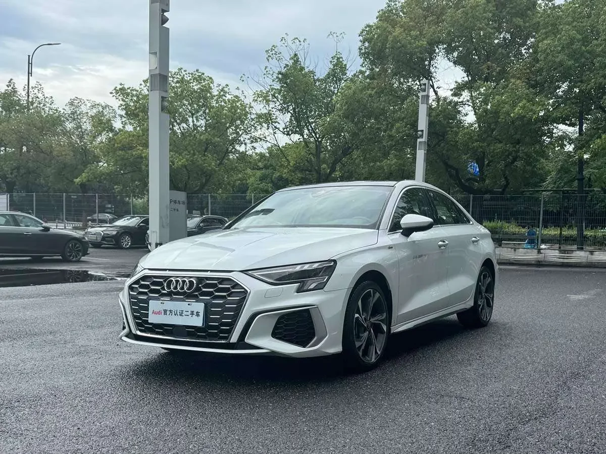AUDI A3