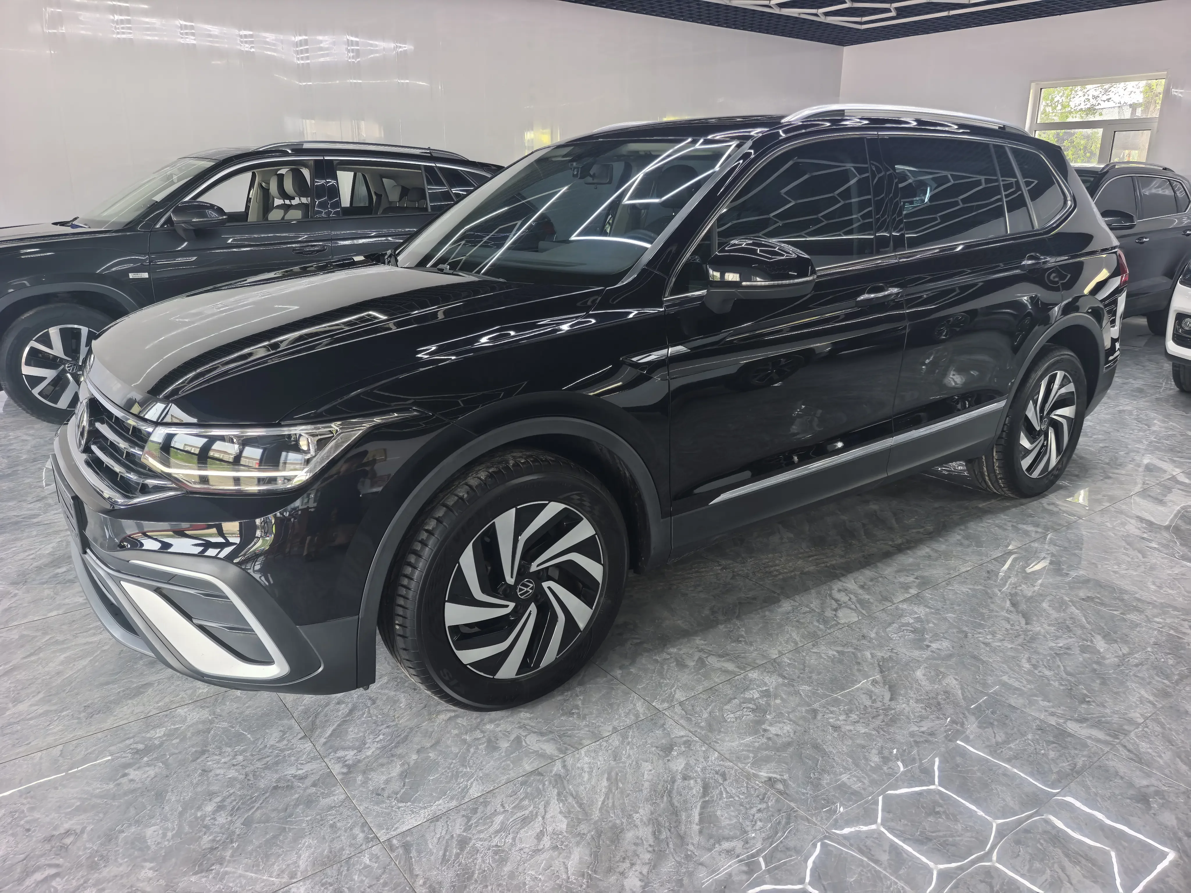 Volkswagen Tiguan L