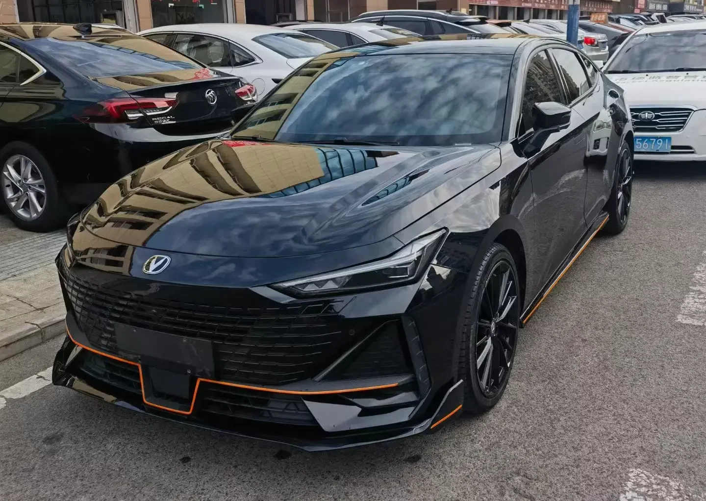 CHANGAN UNI-V
