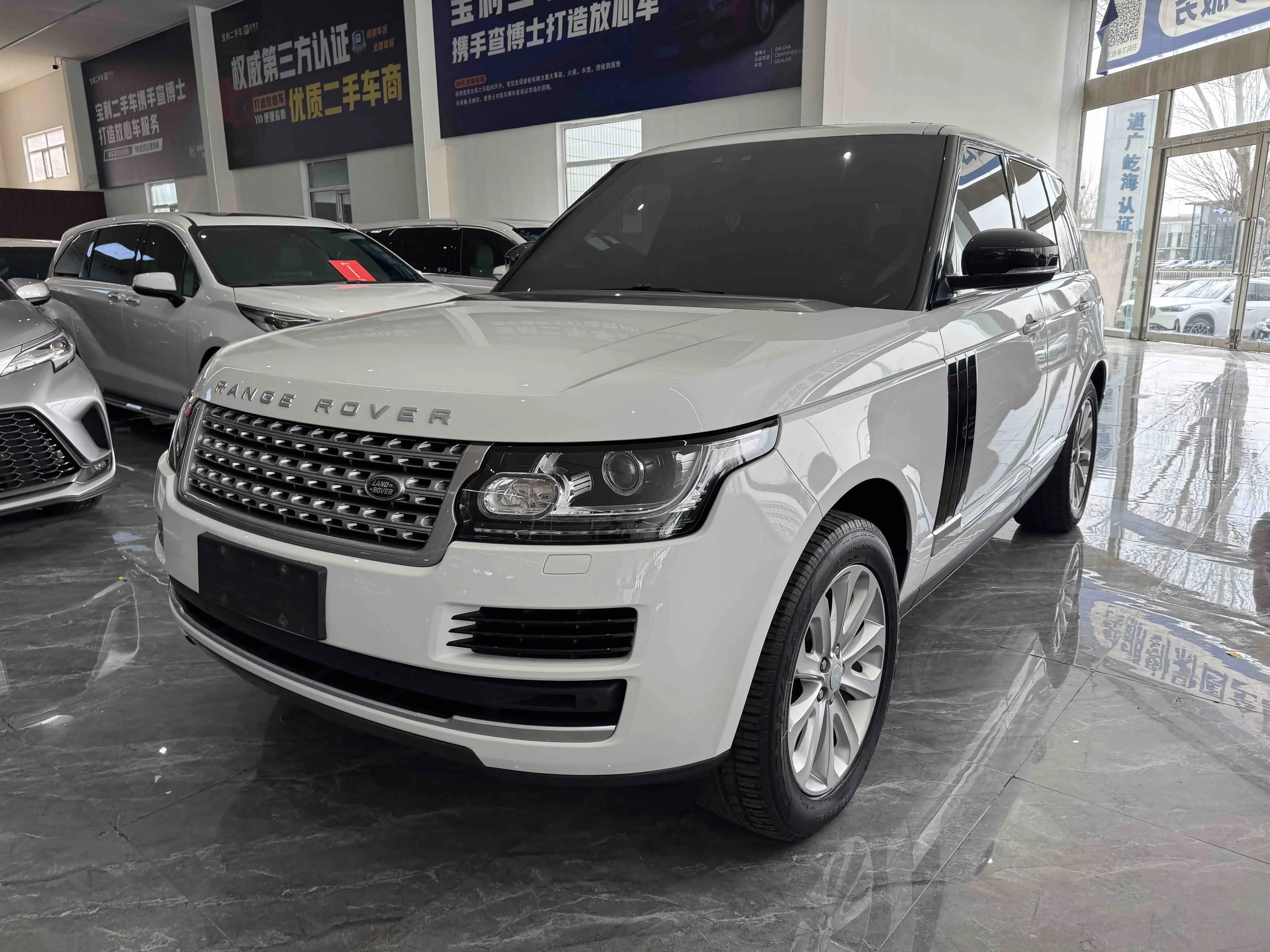 Land Rover range rover