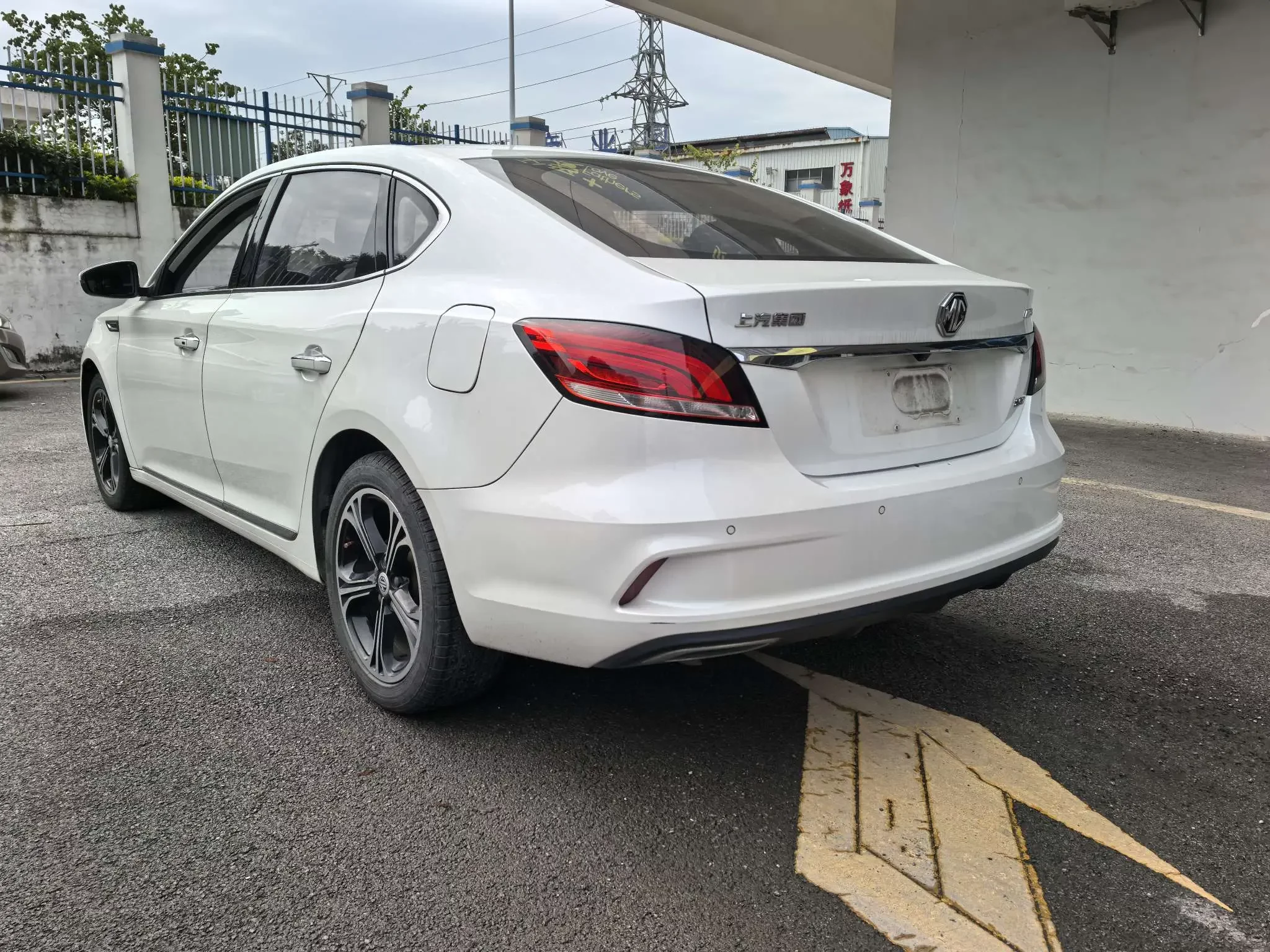 MG 6