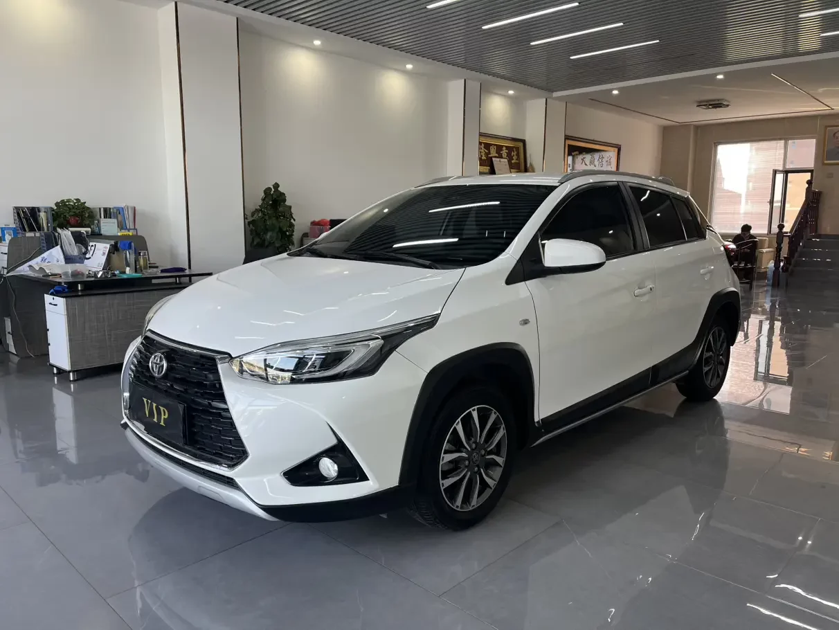 Toyota Yaris L