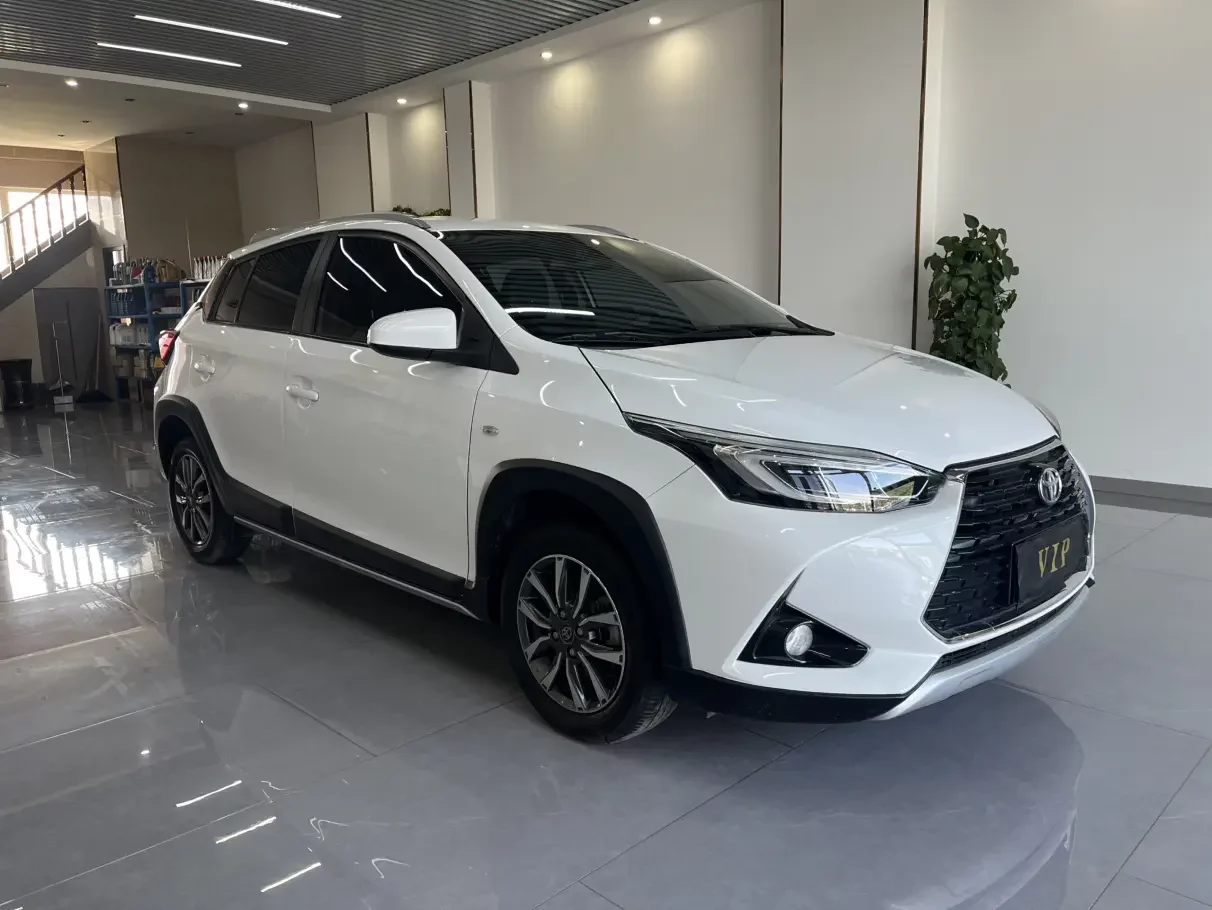 Toyota Yaris L